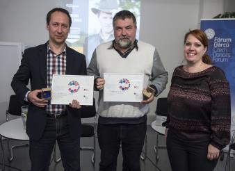 Nadační fond Českého rozhlasu Kavárna POTMĚ 2015 Nadace Partnerství Ulov příběh stromu Integrovaná kampaň- firemní: 1.