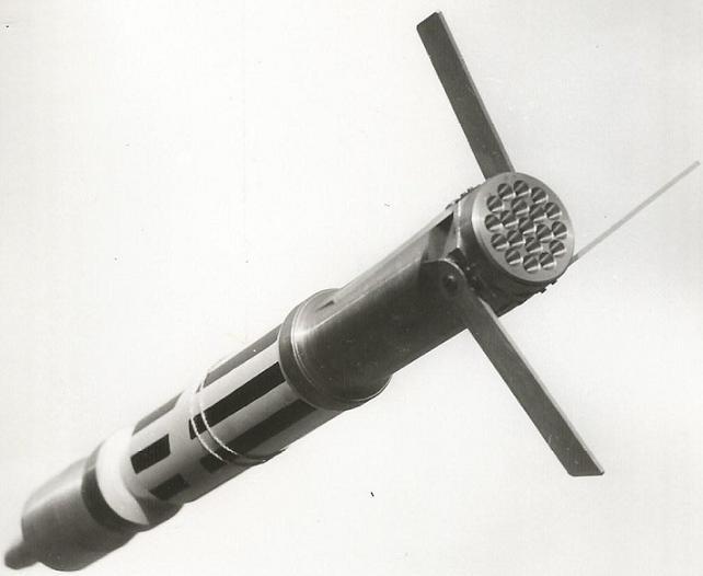 Rakety Projekty řešené po roce 1990 Poznámka: V historii vývoj RM pro ruční protitankové zbraně to nebyl první pokus.