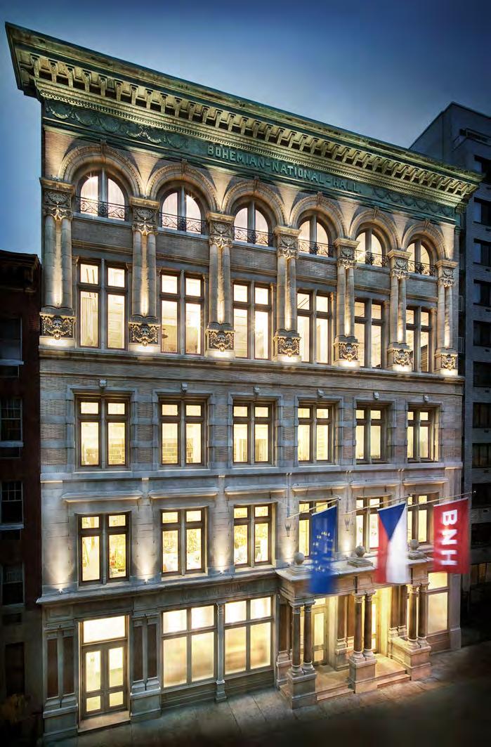 Česká národní budova v New Yorku Bohemian National Hall in New York Pro stavební společnost PSJ, a.s. Jihlava a pro společnost Techo, a.s. Praha jsme dodali vybavení interiérů budovy a společenského