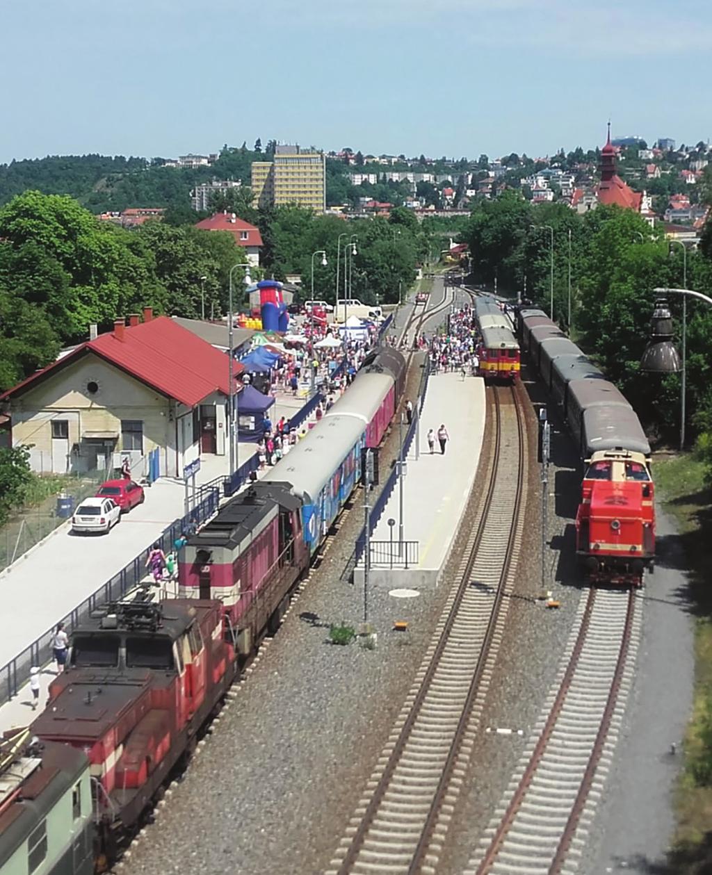 DALŠÍ AKCE 1) Den otevřených dveří v historických čekárnách Hlavní nádraží Vládní salonek Masarykovo nádraží Masarykův salonek 19. a 20. 5. od 10:00 do 18:00 h Open House Praha 9. 6.