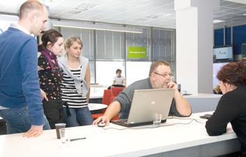 profese. 7. 1 Právní regulace novinářské praxe Právní regulace novinářské práce v České republice je poměrně jednoduchá.