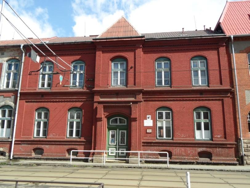 a zřejmě i v Evropě. Do vedení této nemocnice byl roku 1878 povolán z Vídně vysokoškolsky vzdělaný lékař Dr. Maxmilián Munk, který v jejím čele působil 41 let.