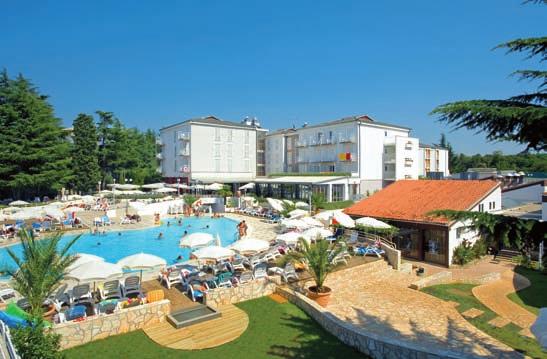 Možnost využívání sauny, whirlpoolu, masáží, solária a vnitřního bazénu v hotelu Maestral (za poplatek). Náš tip kam za sportem od 7 490 Kč / os. HR-0002l / cena za osobu/týden (kč) POKOJ 18.5.-15.6.