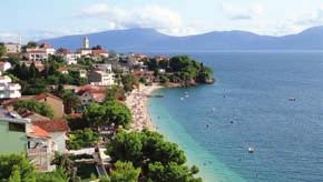 laguna) po dohodě s recepcí ZDARMA 1 hod./týden/pokoj, šipky, hřiště pro basketbal, ový volejbal, minigolf.