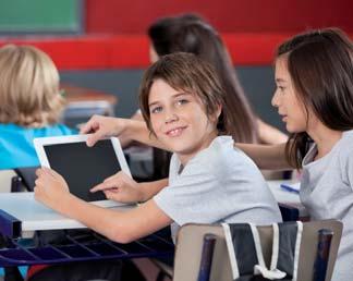 pedagogů a psychologů. Prostředkem je také individuální přístup ke každému jedinci.