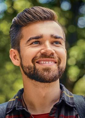 O VYSOKÉ ŠKOLE Posláním Vysoké školy sociálně správní je poskytovat vzdělání sociálně ekonomického zaměření studentům v bakalářských studijních programech, jakož i pěstovat a rozvíjet vědeckou a