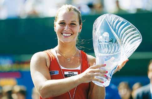 Jej najlepším výsledkom bolo roku 2012 víťazstvo na turnaji WTA vo Washingtone, keď vo finále zdolala Rusku Pavľučenkovovú.