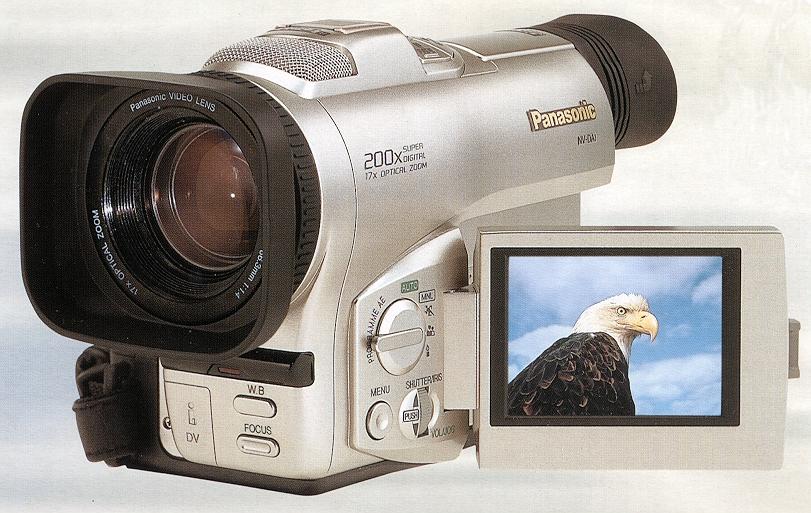 Zkratka DV znamená Digital Video a jeho velkou výhodou je možnost jeho využívání jak v profesionální, tak také v amatérské praxi.