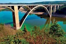 poslední zmrzlinu v Týně nad Vltavou, a to už pomalu už opouštíte turistickou oblast