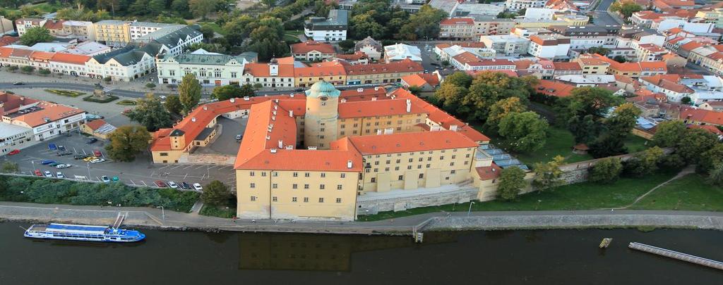 památky. Také pro vás máme připravené různé exkurze na daných místech v dané lokalitě. Např. s námi můžete navštívit chrám sv.