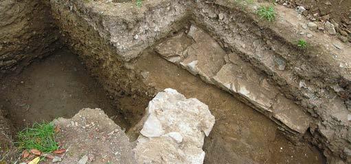Oddělení archeologie V archeologickém oddělení jsou zaměstnáni dva archeologové na plný a jeden archeolog na poloviční úvazek a jedna administrativní pracovnice na poloviční úvazek.
