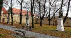Dokončené restaurování všech soch a přemístění na původní místo, které evokuje návrat k původnímu baroknímu řešení aleje, lze považovat za zcela mimořádnou událost.