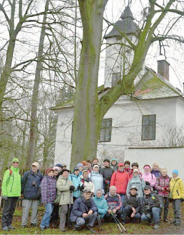 Vycházky se zúčastnilo 27 turistů. sděluje Vlaďka Doležalová, která vycházku vedla s Janou Adamovou. V mírném, ale vytrvalém dešti, našlapali asi 7 km. Z MICHALOVIC Božena Blažková říká: 24. 2. nás čekal výšlap z Michalovic.