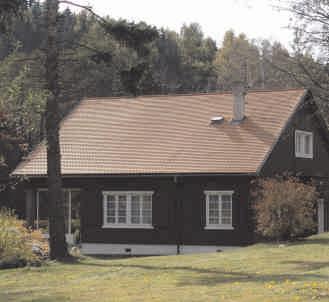 cz DOJAZD: - samochodem 6 km od centrum Krnowa, kierunek Jeżnik - samochodem do sanatorium, dalej 500m piechotą - piechotą od centralnego dworca kolejowego niebieskim szlakiem turystycznym 5,5 km