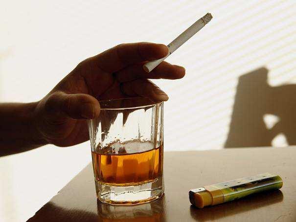 EVROPSKÁ STUDIE ACE sebevražda 40x abuzusdrog 6x abuzus alkoholu 9x kouření 3x