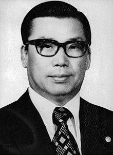 (1926-1980).
