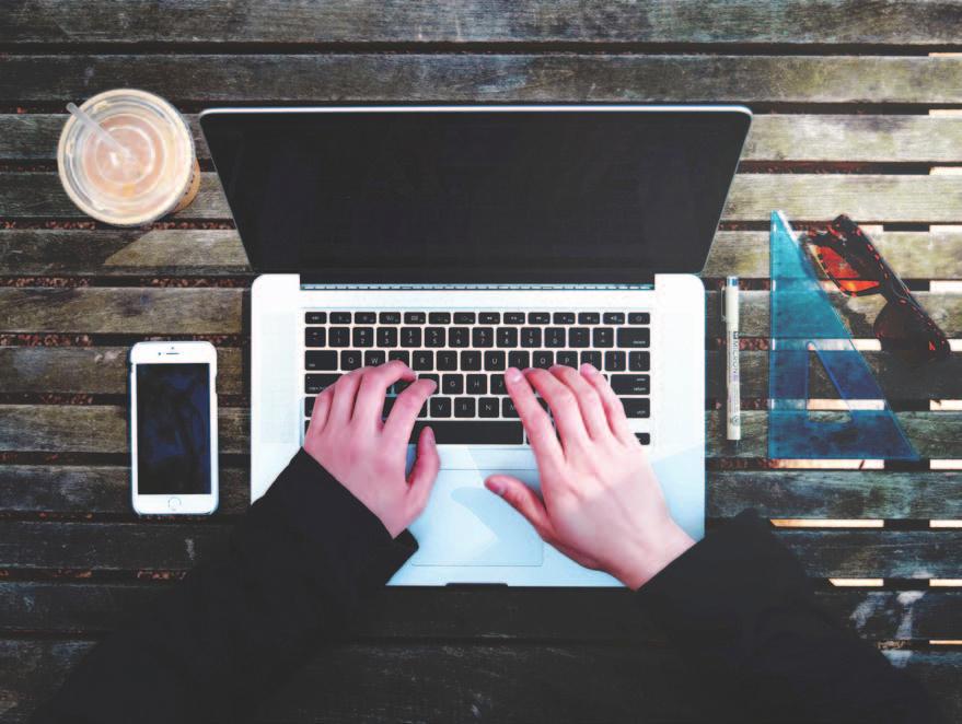 01 01 Informační systémy Během studia se setkáš s několika informačními systémy. Na následujících řádcích tě seznámím s těmi nejdůležitějšími, které budeš potřebovat hned od začátku.
