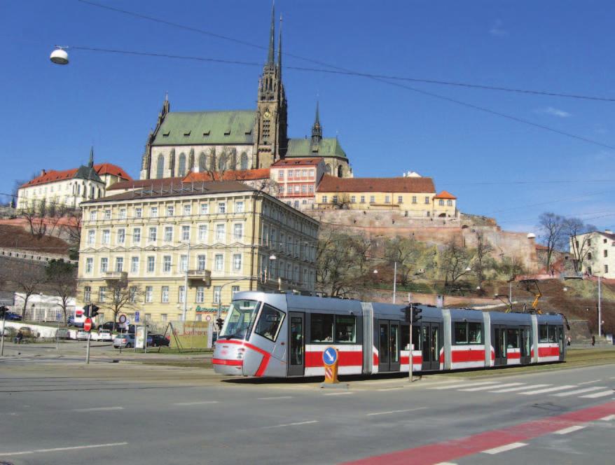 03 04 Městská hromadná doprava K dopravě budeš v Brně nejčastěji využívat šaliny (tramvaje), autobusy a trolejbusy. Během dne jezdí šaliny přibližně každých 5 minut, večer pak méně často.