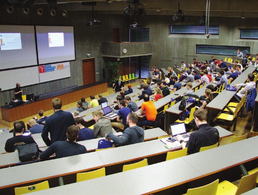 06 06 Přístup k internetu Na celé fakultě se můžeš připojit k internetu skrze WiFi nebo v knihovně přes internetovou přípojku. V dispozici máš dvě sítě WiFi: eduroam a VUTBR- NO.