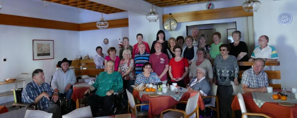 oborech umění, náměty členů, informace o sesterských organizacích (např. slovenské Asociace polio, Sdružení vozíčkářů), informuje o mezinárodní spolupráci se zdravotně postiženými poliomyelitidou.