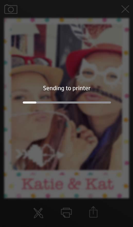 Tisk fotografie 1. Klepněte na ikonu tisku pro odeslání fotografie do fotografické tiskárny HP Sprocket. 2.