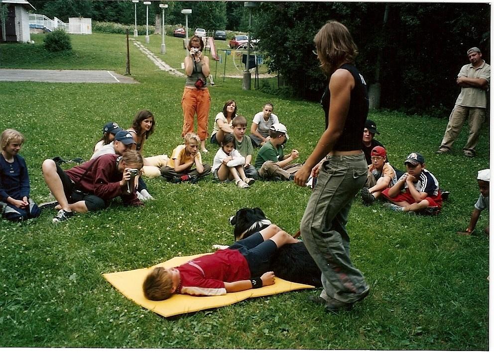 součástí našeho integračního centra. Je velmi mírné povahy, trpělivá a miluje společnost lidí.