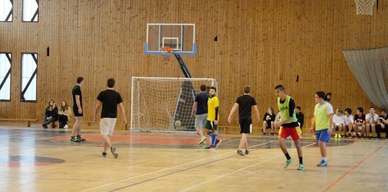 obecně prospěšnou společností Život dětem. Český den proti rakovině Ve středu 10.