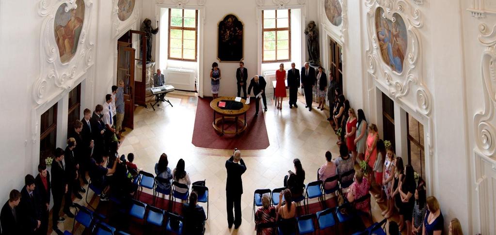 Kulturní akce Maturitní ples Maturitní ples čtvrtých ročníků oboru Sociální činnost, Silniční doprava a nástavbového