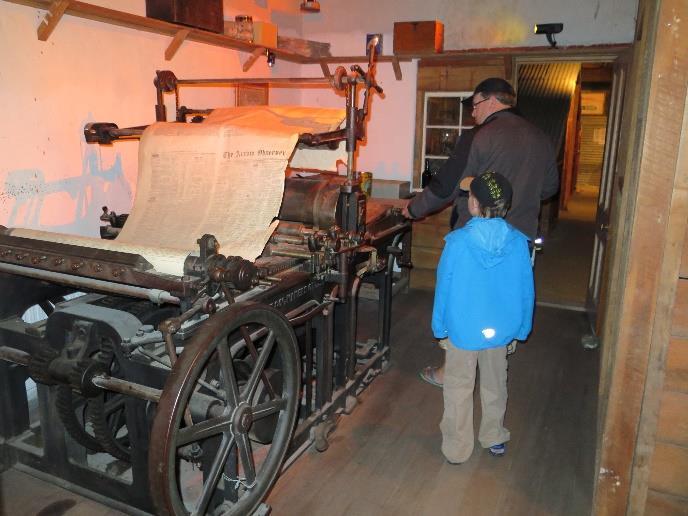 Nejdřív jsme jeli do městečka Arrowtown. Bylo tam muzeum, kde jsem viděl různě věci k těžbě zlata a zlaté valounky.