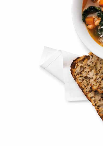 Pridajte cibuľu a opekajte domäkka asi 3 minúty. 2. Pridajte cesnak a opekajte ešte 30 sekúnd. Nakoniec pridajte zvyšné suroviny s výnimkou octu. 3. Vyberte program PRESSURE COOK alebo SLOW COOK a nastavenie LEGUMES.