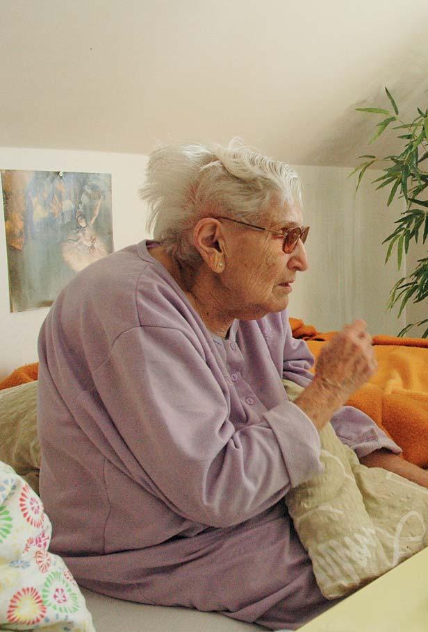 Poskytujeme komplexní domácí hospicovou péči nevyléčitelně nemocným lidem.