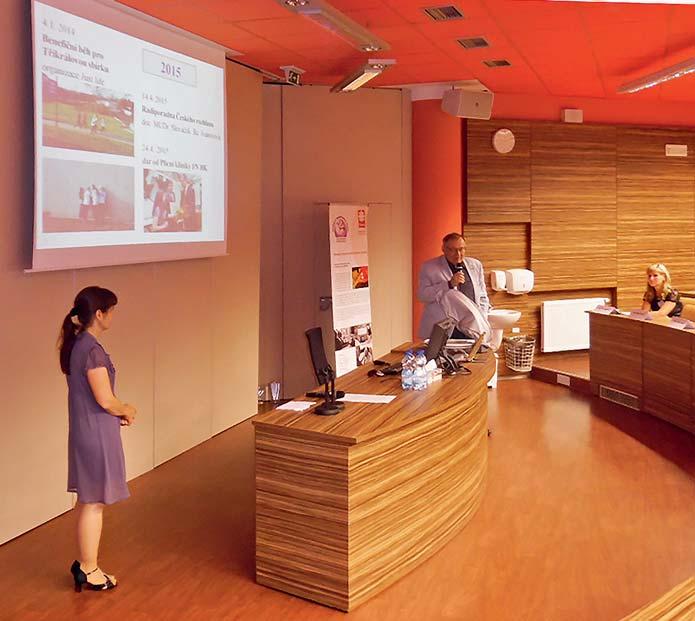 konferenci pro odbornou veřejnost s názvem Otevřeme srdce pro naše paliativní pacienty, aneb jaká jsou očekávání pacientů v paliativní péči (str. 50). Bc. et Bc. Viera Ivanovová a Mgr.