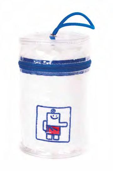Small tower is suitable for towel, big tower for bath towel. Possible to produce in different sizes. Transparentní PVC ve tvaru kvádru se zipem a rukojetí v horní části obalu.