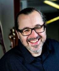 Jan Špilar Datum narození: 3. 9. 1964 Zaměstnání: kadeřník, jáhen Jan Špilar se narodil v Pardubicích (1964).