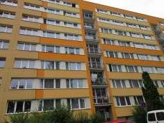 ZNALECKÝ POSUDEK O CENĚ OBVYKLÉ číslo 4225-26/2017 NEMOVITÁ VĚC: Katastrální údaje : Adresa nemovité věci: Vlastník stavby: Bytová jednotka, Byt č.399/4 Kraj Středočeský, okres Kolín, obec Kolín, k.