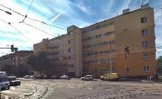 Tuto připomínku považuje městská část Praha 9 za zásadní. 62. Požadujeme zachovat hodnotné celky stávající zástavby v transformačních plochách, především: a.