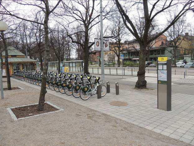 tripy na kolech s novináři) v případě zájmu podnikatelů nebo speditérů připravit podmínky pro rozvoj nákladní cyklistické