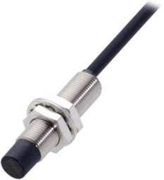 Funkce je podobná jako u indukčních snímačů, ale snímač nevytváří magnetické pole, ale pole elektrické, které je ovlivňováno
