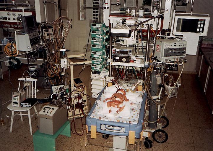 Příloha 23: ECMO, trysková ventilace Ústav pro péči o matku a dítě,