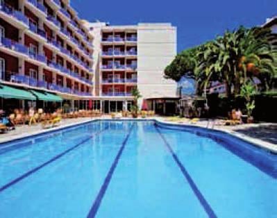 000,- POLOHA hotel známý svými kvalitními službami, je součástí hotelového řetězce AQUA HOTELS, je situován v centrální části letoviska, od písečné pláže je vzdálen cca 400 m, je orientován převážně