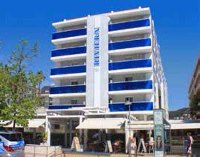 Španělsko Santa Susanna 50 m POLOPENZE HOTEL RIVIERA DÍTĚ DO 12 LET POBYT ZDARMA 10% 7x ubytování s polopenzí dle termínu, služby delegáta 1/1 pokoj 650 Kč/noc, plná penze 160 Kč/os.