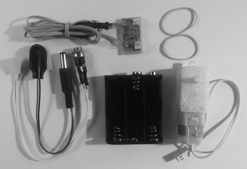 Sáček s kladkami Sáček s motorem a elektronikou K2 K1-3 ks - 5 ks Napájecí kablíky K5 K3 K4 TR-18 ks L2-4 ks LK - 6 ks R2( )