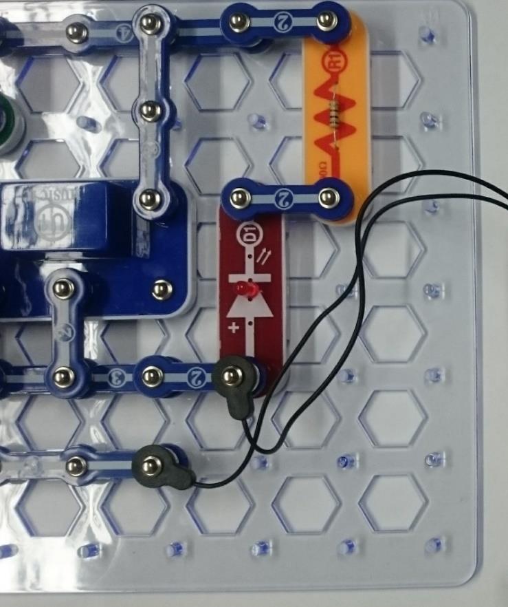 Stavebnice Boffin a kolébka Merkur (vzájemné elektrické