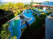 Šibenik Komplex SOLARIS AQUA PARK unikátne atrakcie! Poloha: Hotely sú súčasťou komplexu Solaris, obklopené borovicovým lesom, 6 km od Šibeniku, v blízkosti pekných pláži s jemným štrkom.
