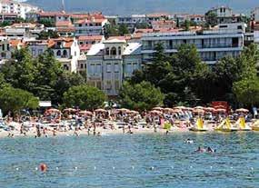 Crikvenica Hotel VILA RUŽICA*** Crikvenica Hotel ZAGREB** Poloha: 50 m od mestskej pláže, 500 m od centra Crikvenice. Pekná piesková pláž s ležadlami a slnečníkmi.