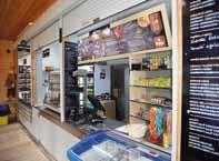 Interiér Restaurace Pod Věží /Pod Věží restaurant interior/ utržit 2.335.016 Kč a tržby Grilu U lvů byly pouze o 209.797 Kč nižší, čímž se výnosnost obou provozů téměř vyrovnala.