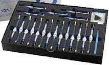 GRADIA PLUS Layer Set Balení: 5 GRADIA PLUS Opaque 2 ml (O-Base, OA, OB, OC, OD), 14 GRADIA PLUS Paste Heavy Body 3,3