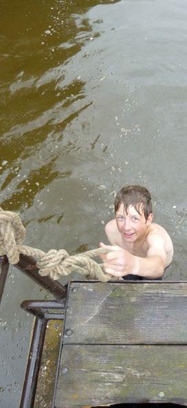 d) Lanovka může mít ostřejší sklon. e) Ke kladce je nutné mít navázaný provázek potom si přitáhneme kladku zpět nahoru.