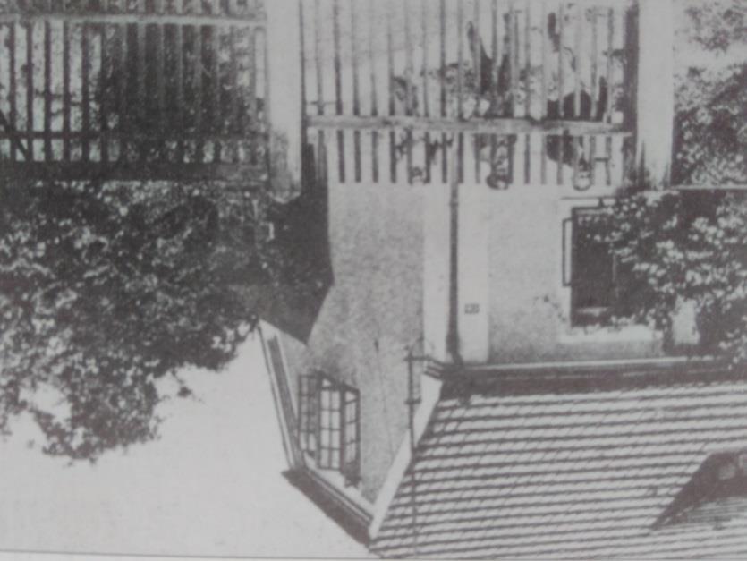 OBRAZOVÁ PŘÍLOHA Obrázek 31 - Smudkův rodný dům v Máchově ulici čp. 138 v Domažlicích. Dne 20. 3. 1940 si sem pro Smudka přicházejí tři příslušníci klatovského gestapa.