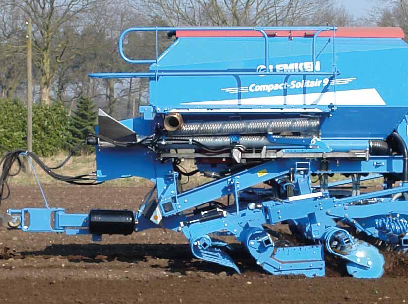 Compact-Solitair Propojenost více operací do jedné kombinace Spolehlivé zarovnání Optimální příprava seťového lože Příslušenství, jako hydraulicky přestavitelné smykové prsty a disky zarovnávající